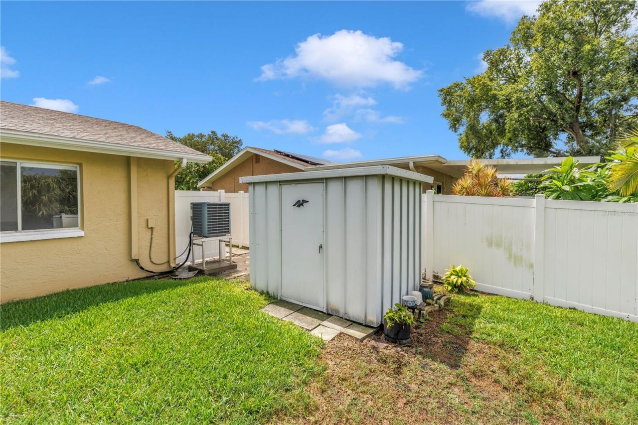 5812 16th Lane Ne, Saint Petersburg, FL 33703 Photo
