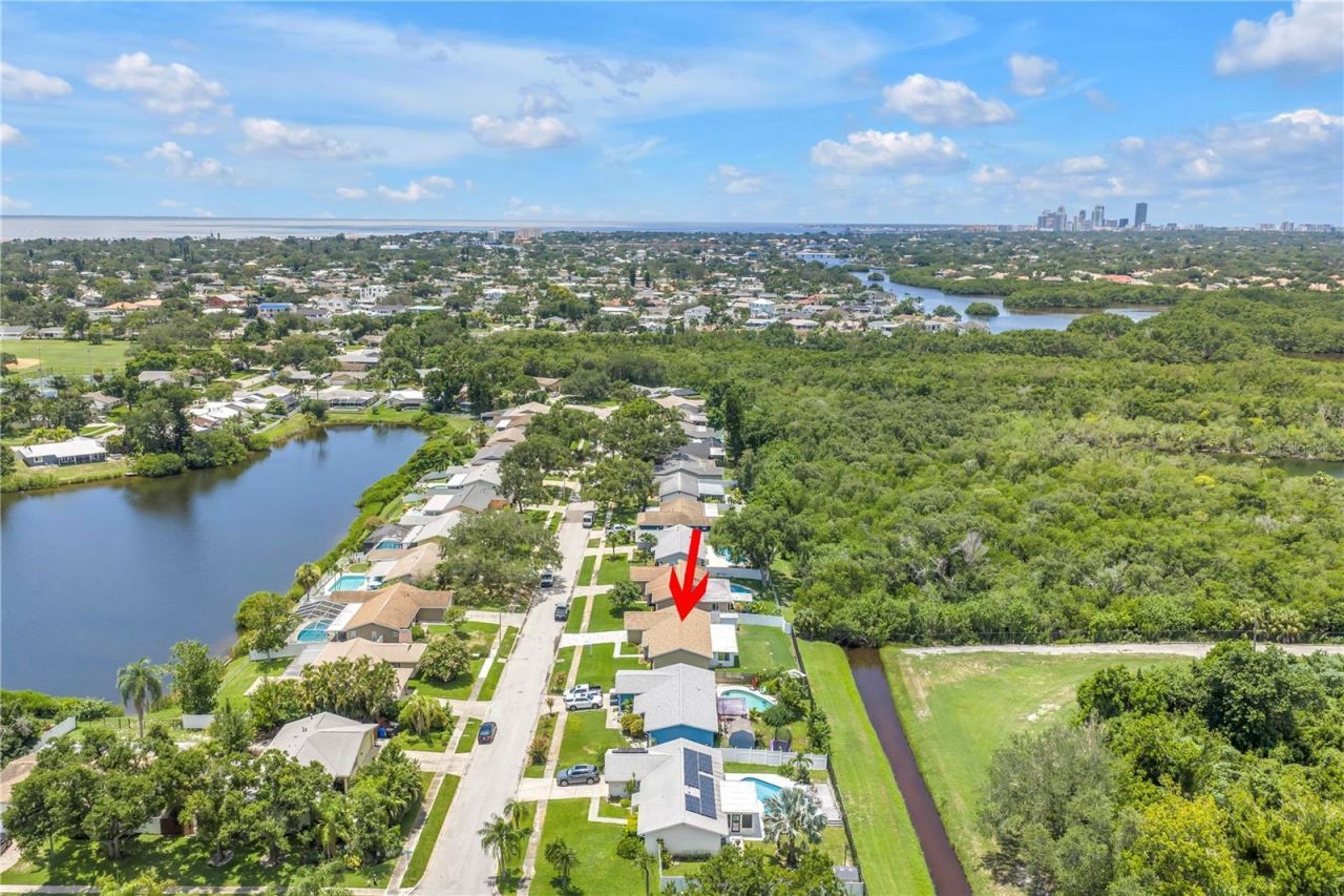 5812 16th Lane Ne, Saint Petersburg, FL 33703 Photo