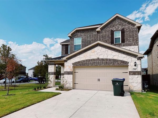 741 Creekwater Lane, Garland, TX 75043