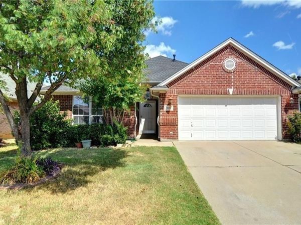 9091 River Trails Boulevard, Fort Worth, TX 76118