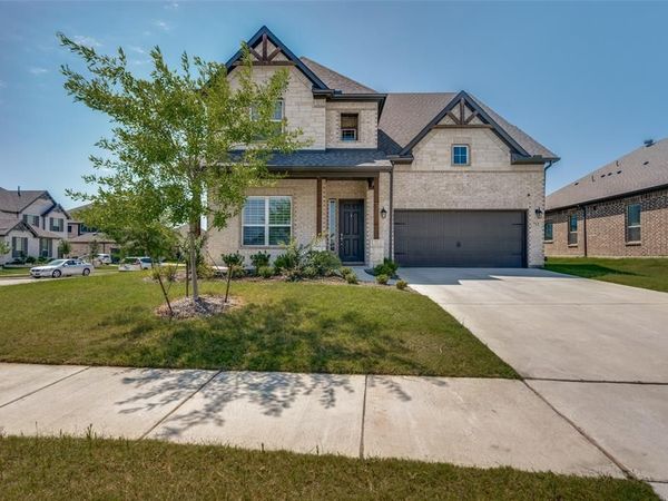 712 Matador Lane, Arlington, TX 76002