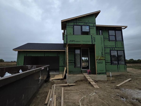 15230 Nottingham Fields Parkway, Lansing, MI 48906