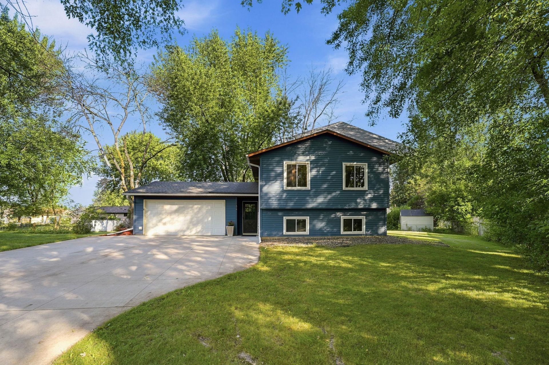 176 Cottonwood Court , Stillwater, MN 55082