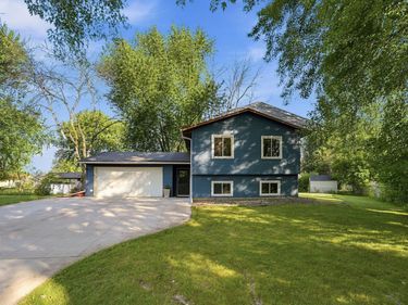 176 Cottonwood Court, Stillwater, MN 55082