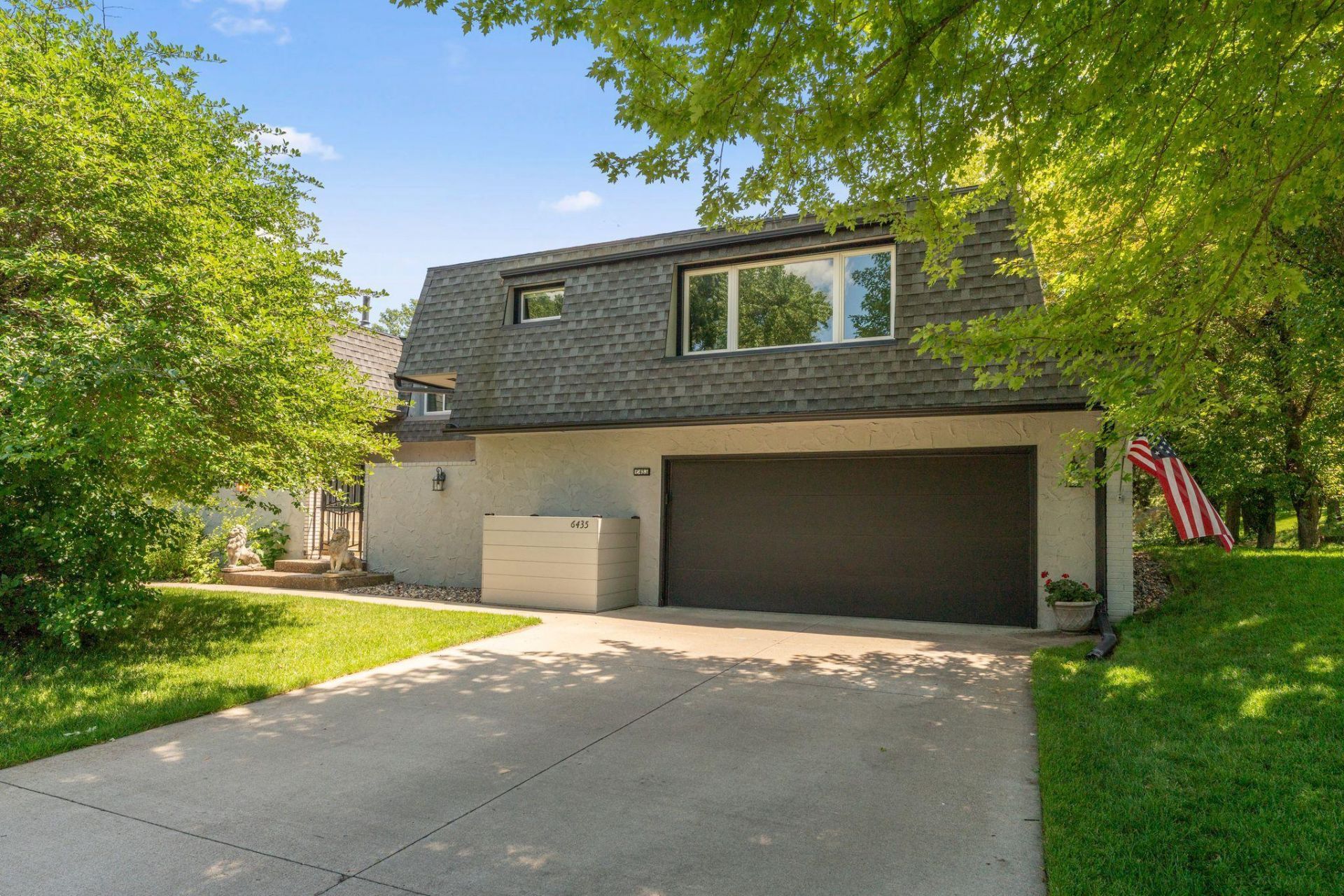 6435 Vernon Avenue S, Edina, MN 55436