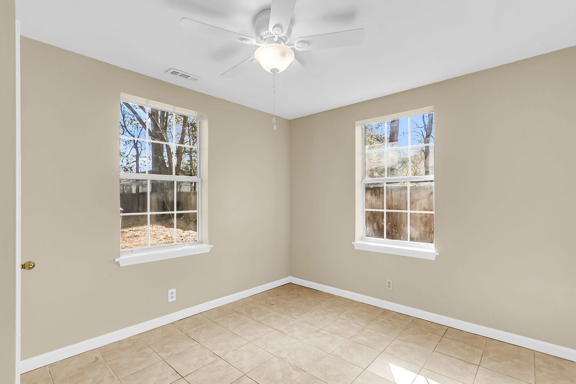 1507 Evergreen Street Photo 12