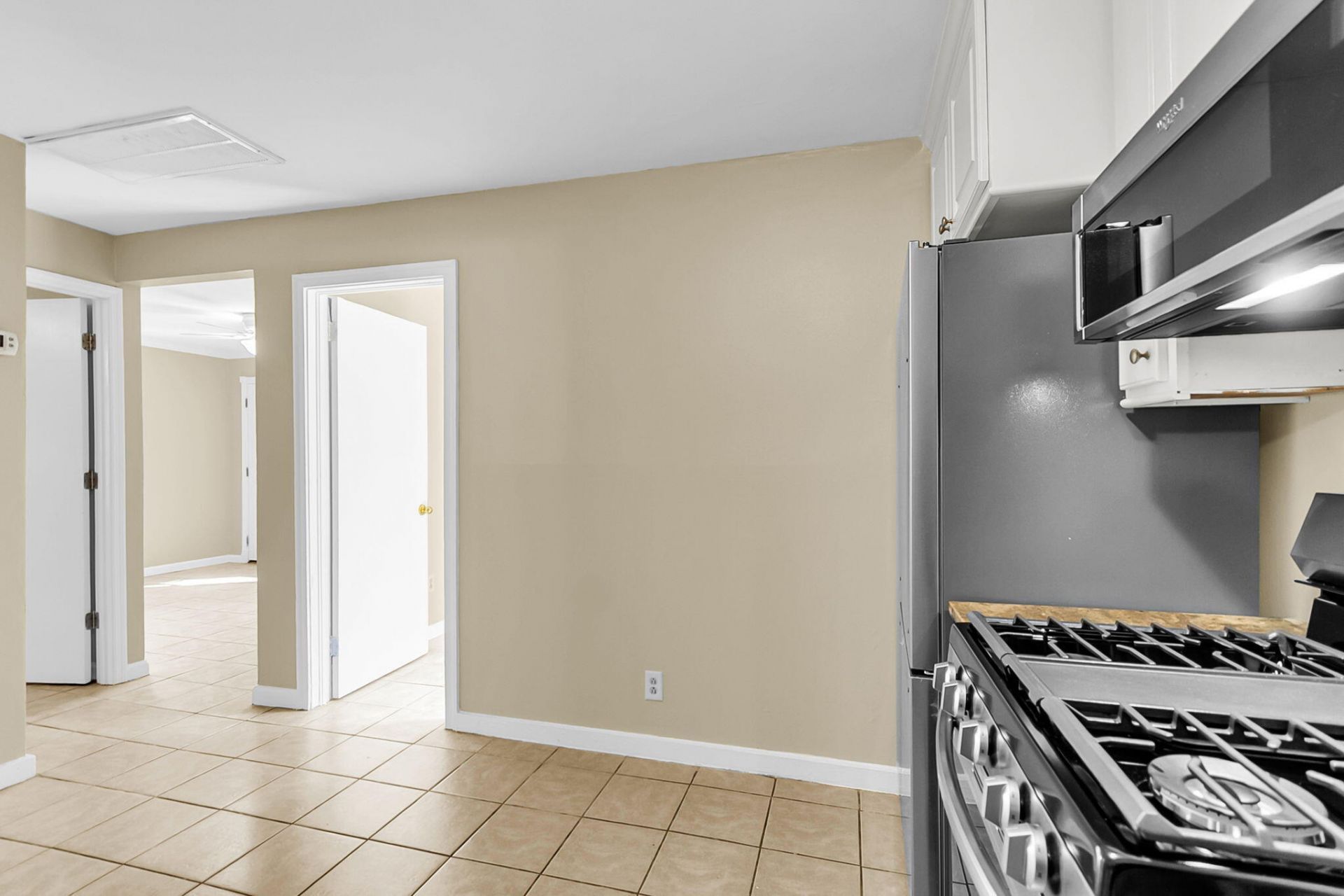 1507 Evergreen Street Photo 13