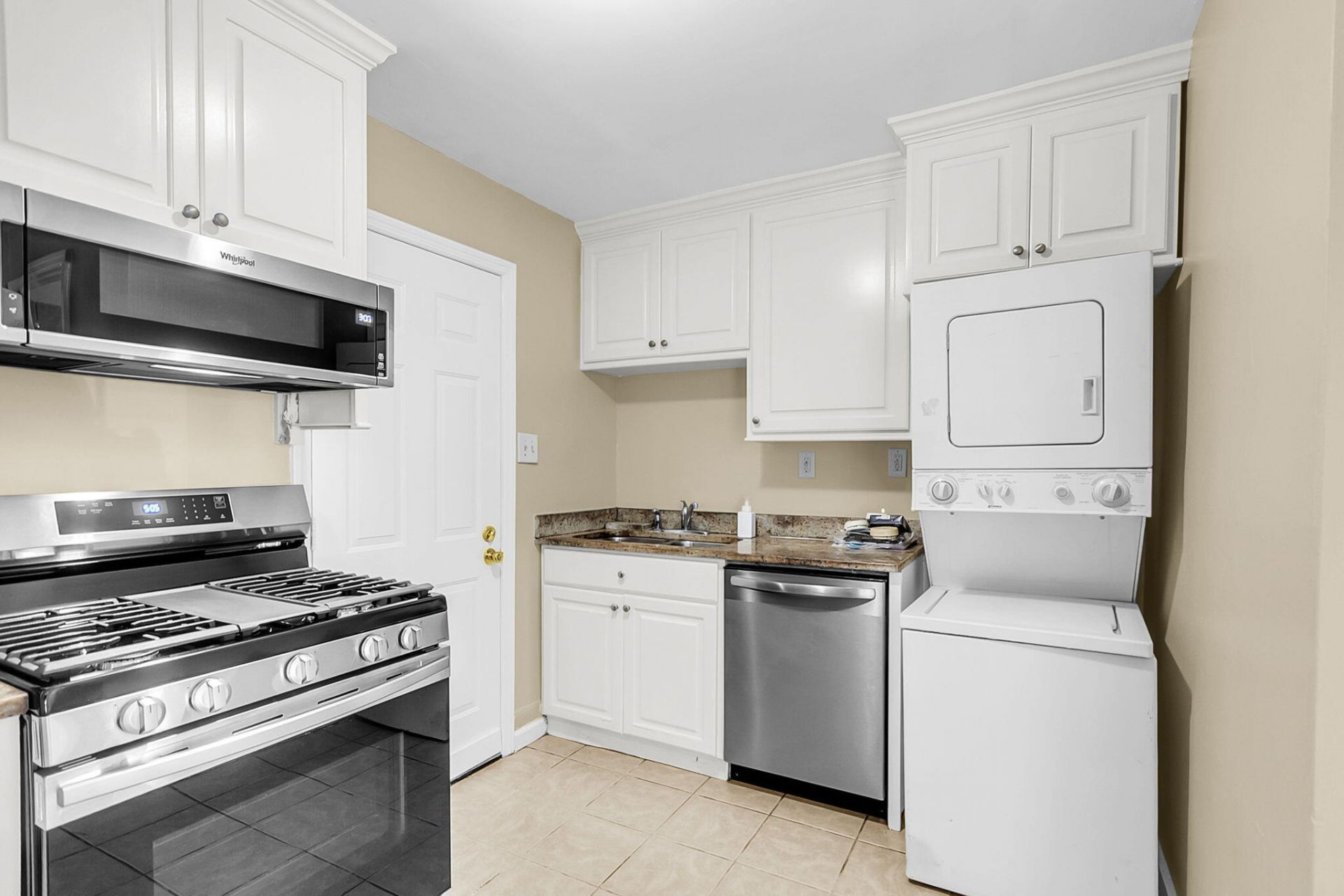 1507 Evergreen Street Photo 14