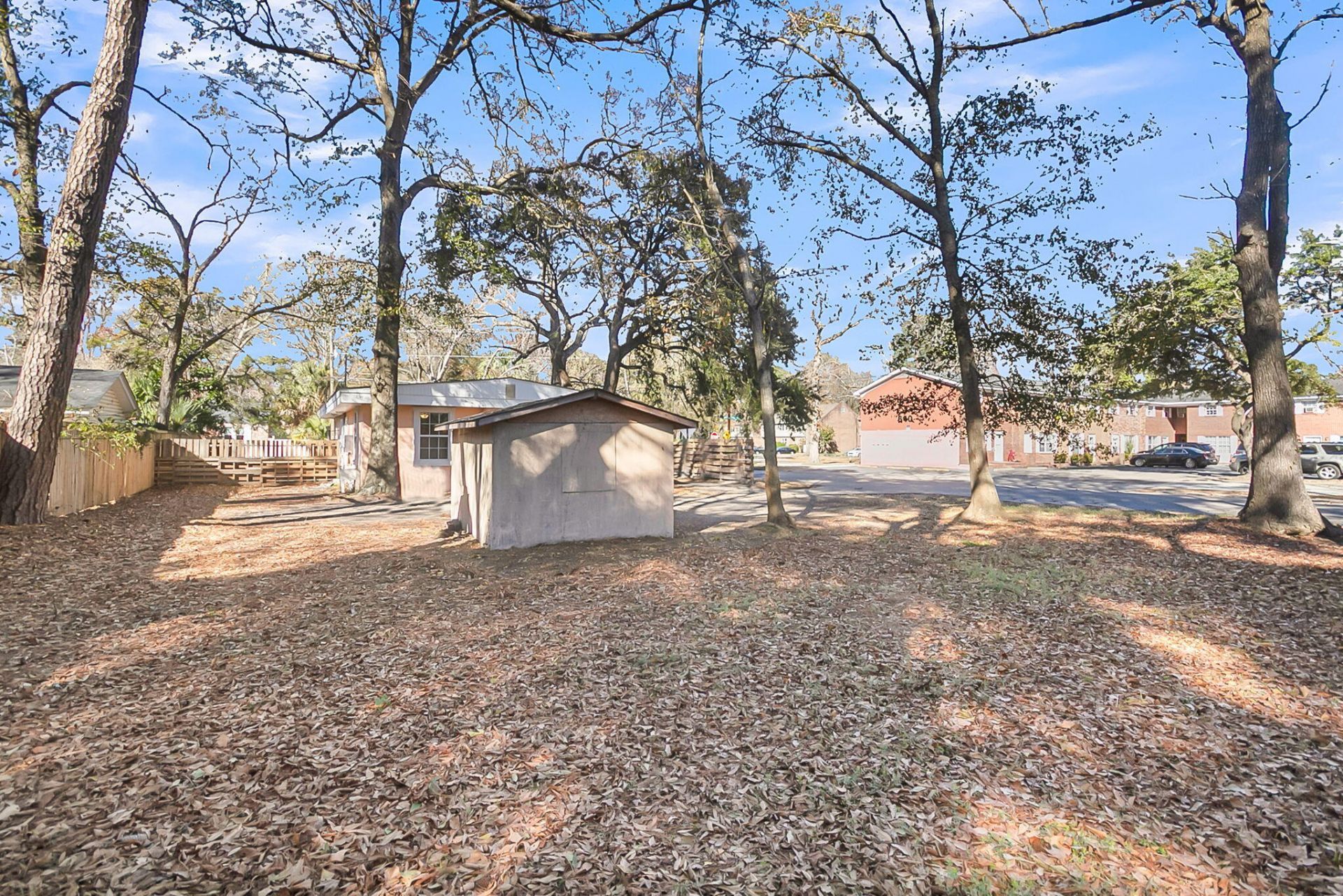 1507 Evergreen Street Photo 36