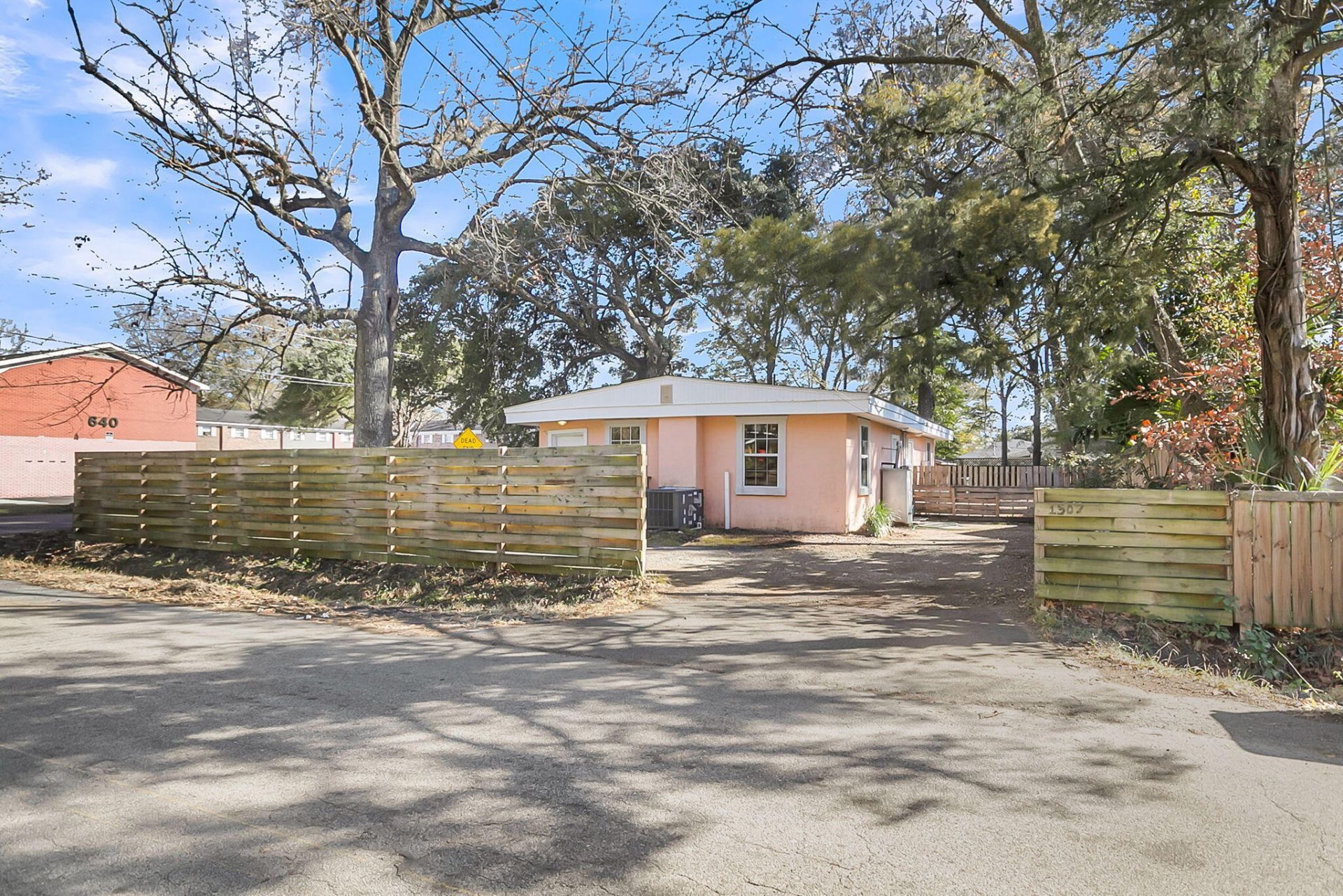 1507 Evergreen Street Photo 37