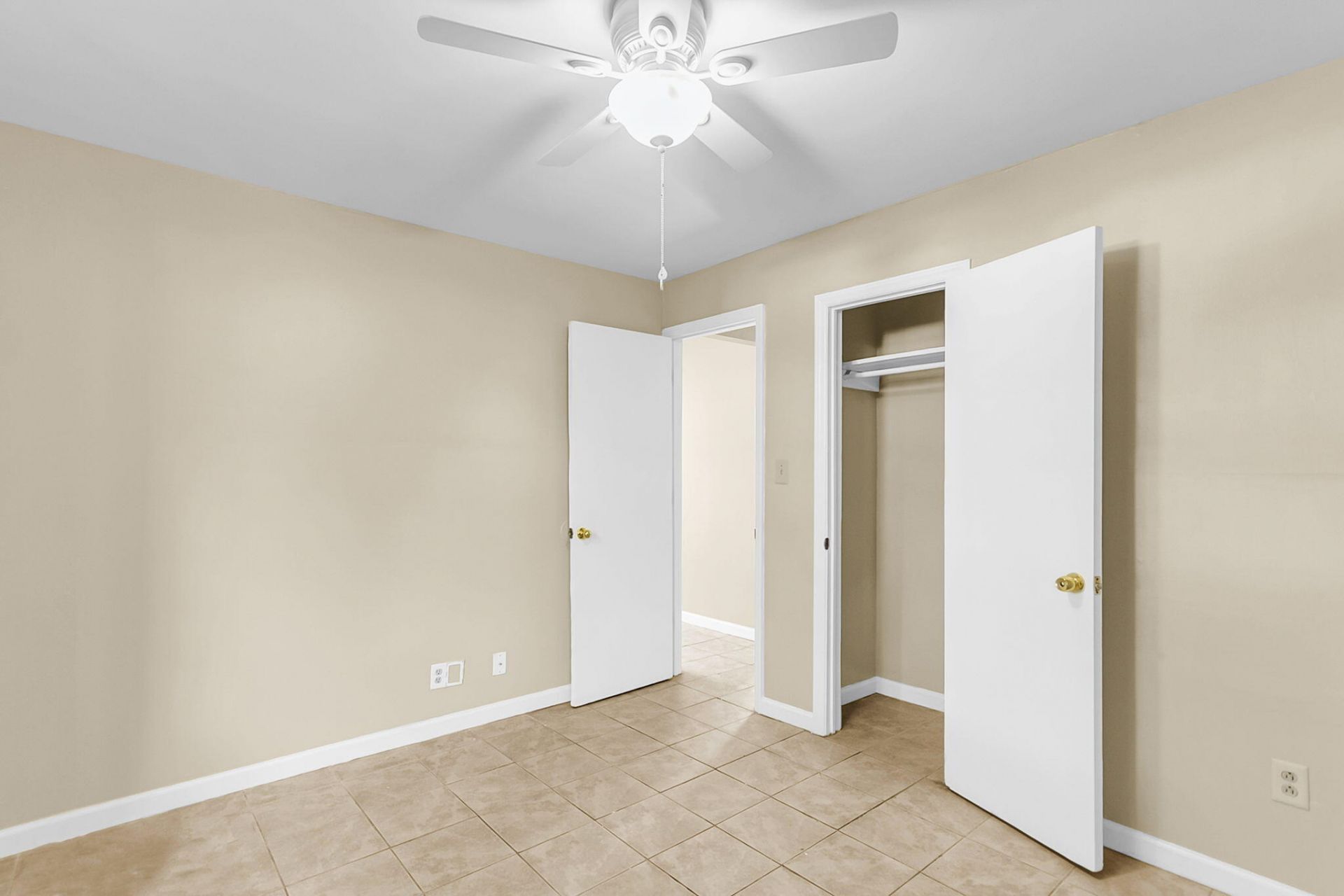 1507 Evergreen Street Photo 8