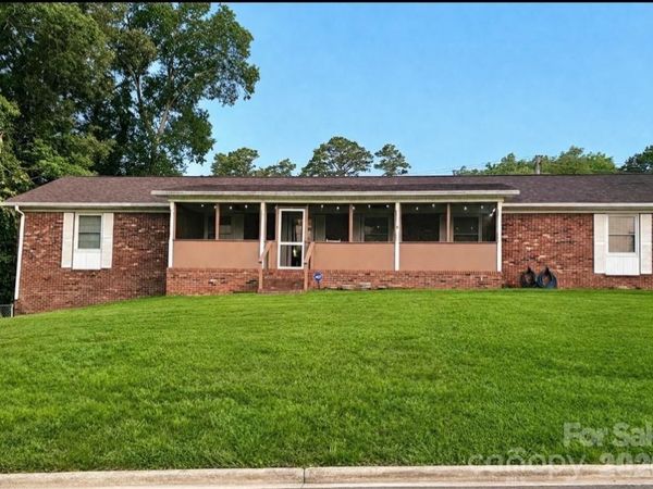 615 Fernwood Drive , Albemarle, NC 28001
