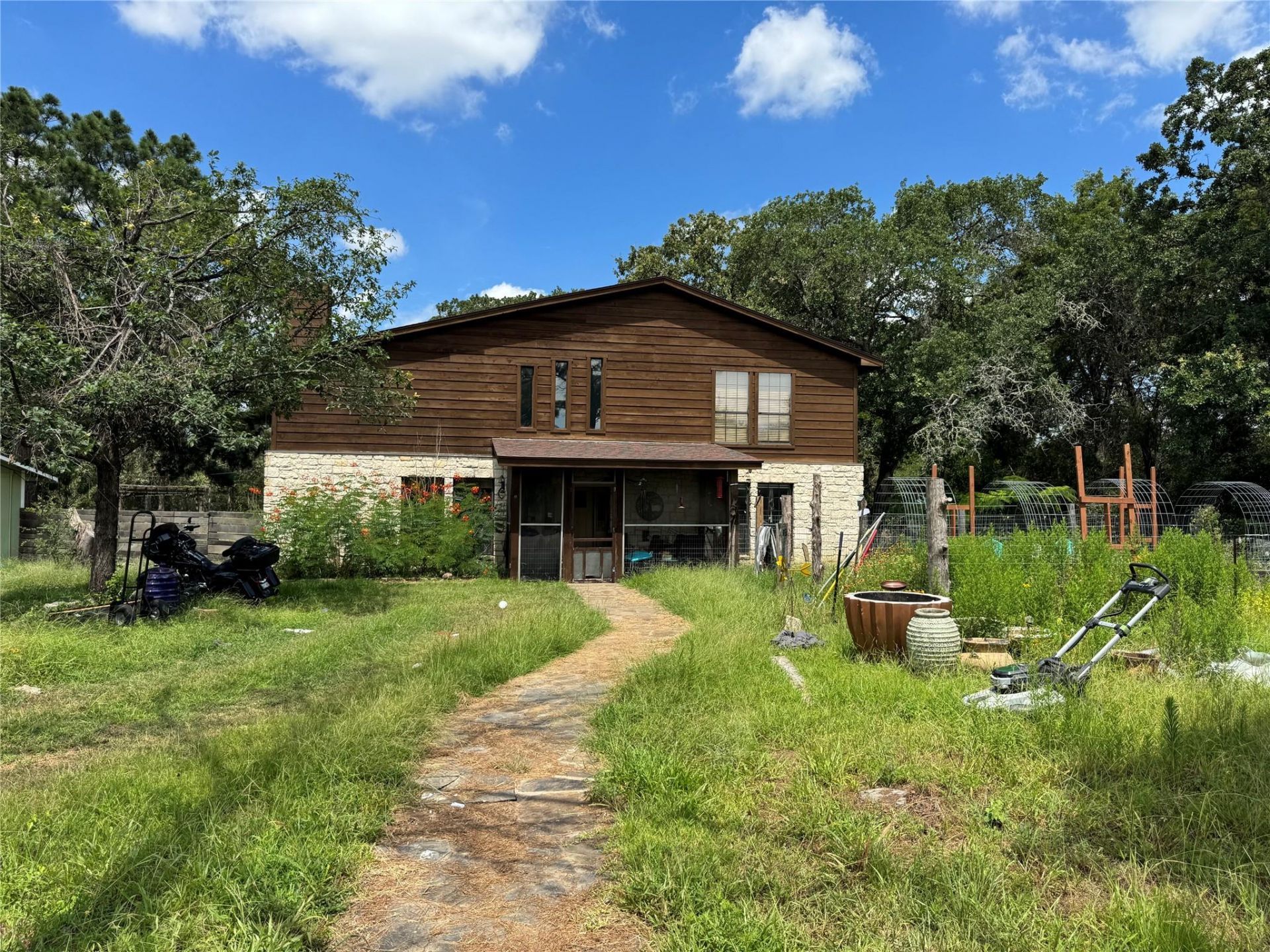 112 Michele Dr, Bastrop, TX 78602 Main Photo