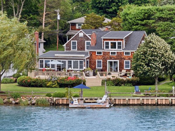 33 Prospect Road, Centerport, NY 11721