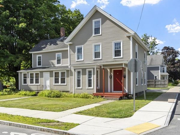 49 E Main St, Ayer, MA 01432