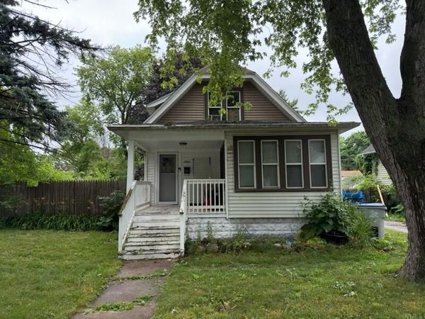 5800 N 36th St, Milwaukee, WI 53209