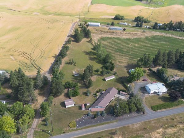 111 Harms Rd, Pullman, WA 99163