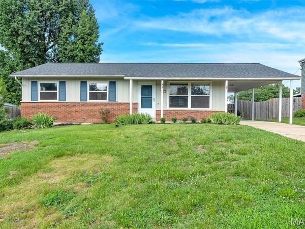 3909 Southern Aire Drive , St Louis, MO 63125