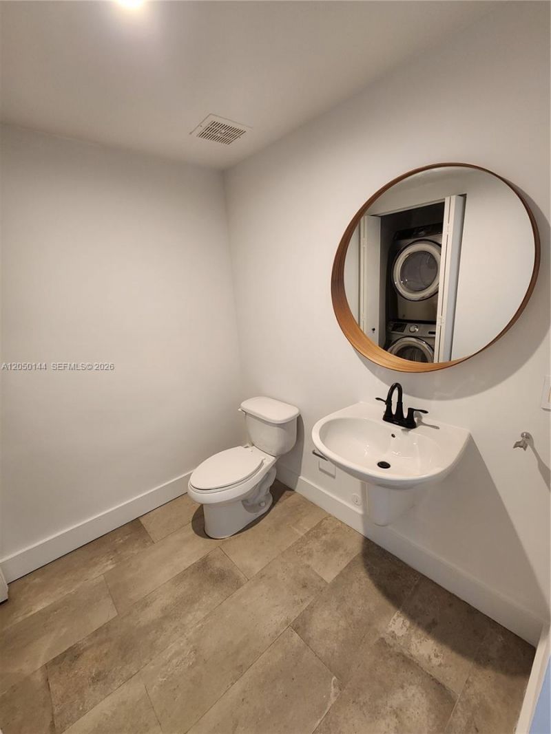 690 SW 1st Ct , Unit 1906, Miami, FL 33130 Photo