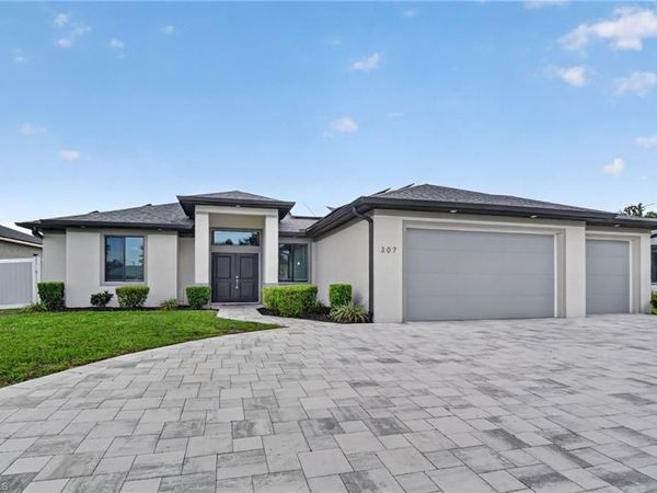 307 Gleason PKWY, CAPE CORAL, FL 33914
