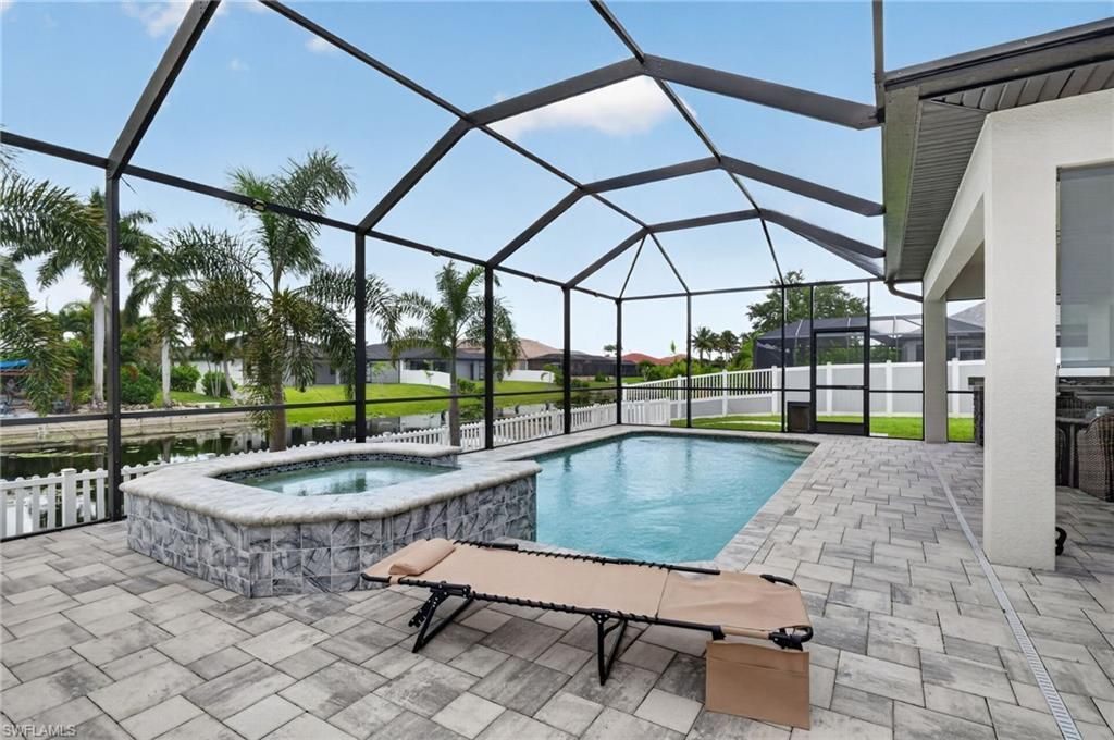 307 Gleason Pkwy, Cape Coral, FL 33914 Photo