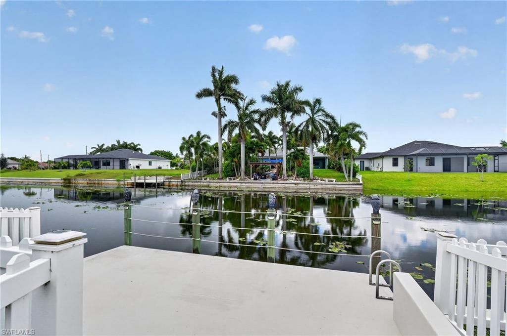 307 Gleason Pkwy, Cape Coral, FL 33914 Photo