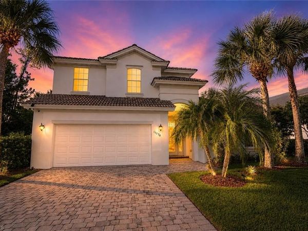 15578 Vallecas LN, NAPLES, FL 34110
