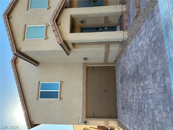 8074 Kings Guard Street, Las Vegas, NV 89139
