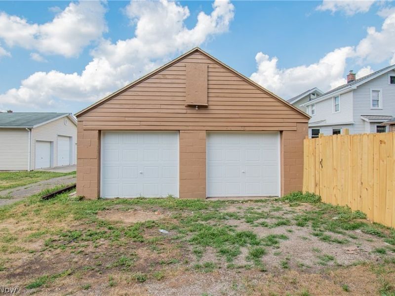 817 Halter Court NW, Canton, OH 44708 Photo 27