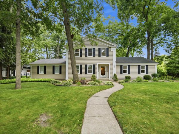 1528 Dogwood Drive, Elkhart, IN 46514