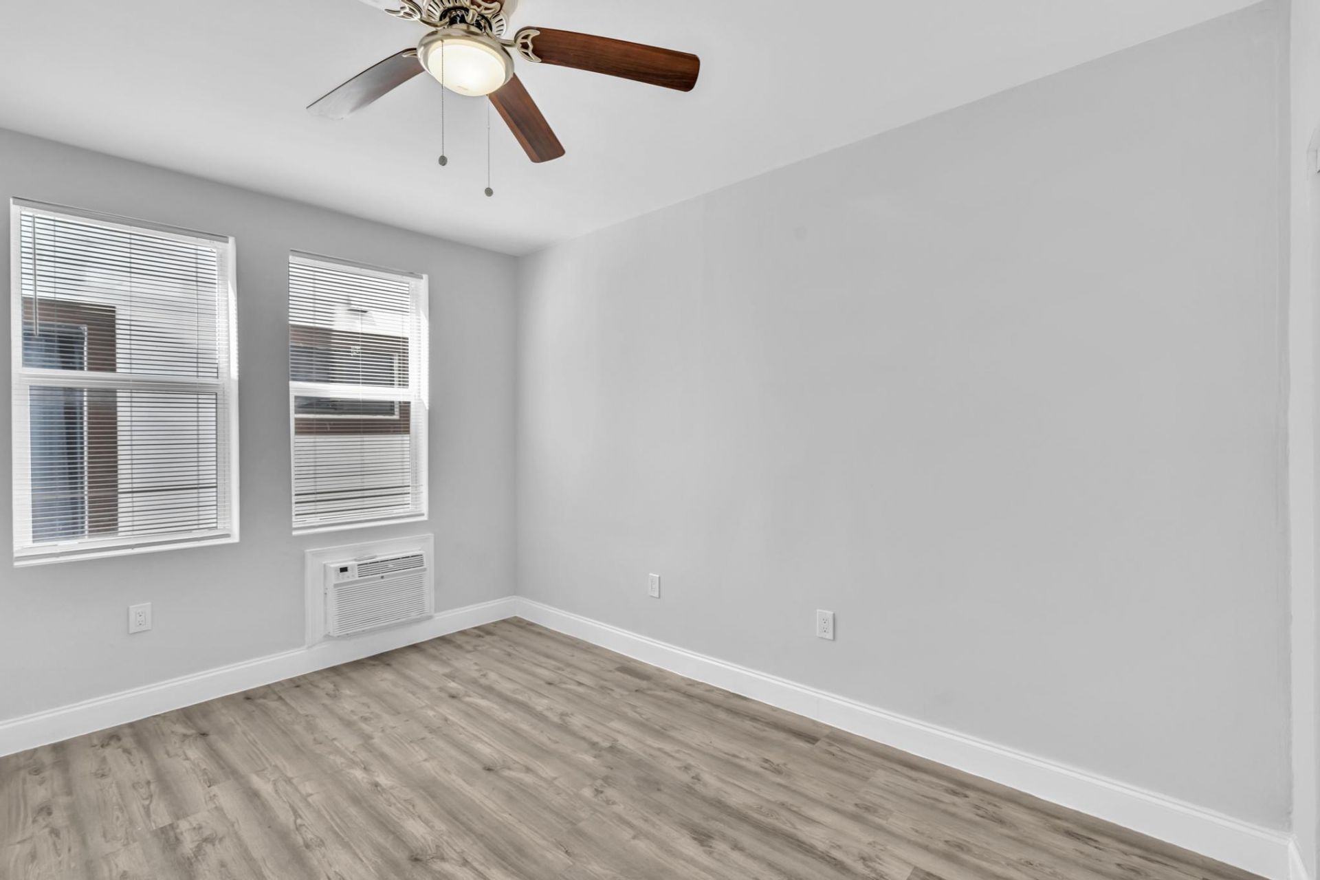1142 SW 4th Street, Unit 10, Miami, FL 33130 Photo