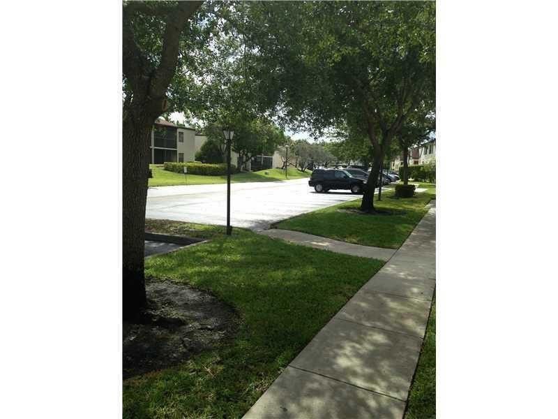 11318 Taft Street, Pembroke Pines, FL 33026 Photo