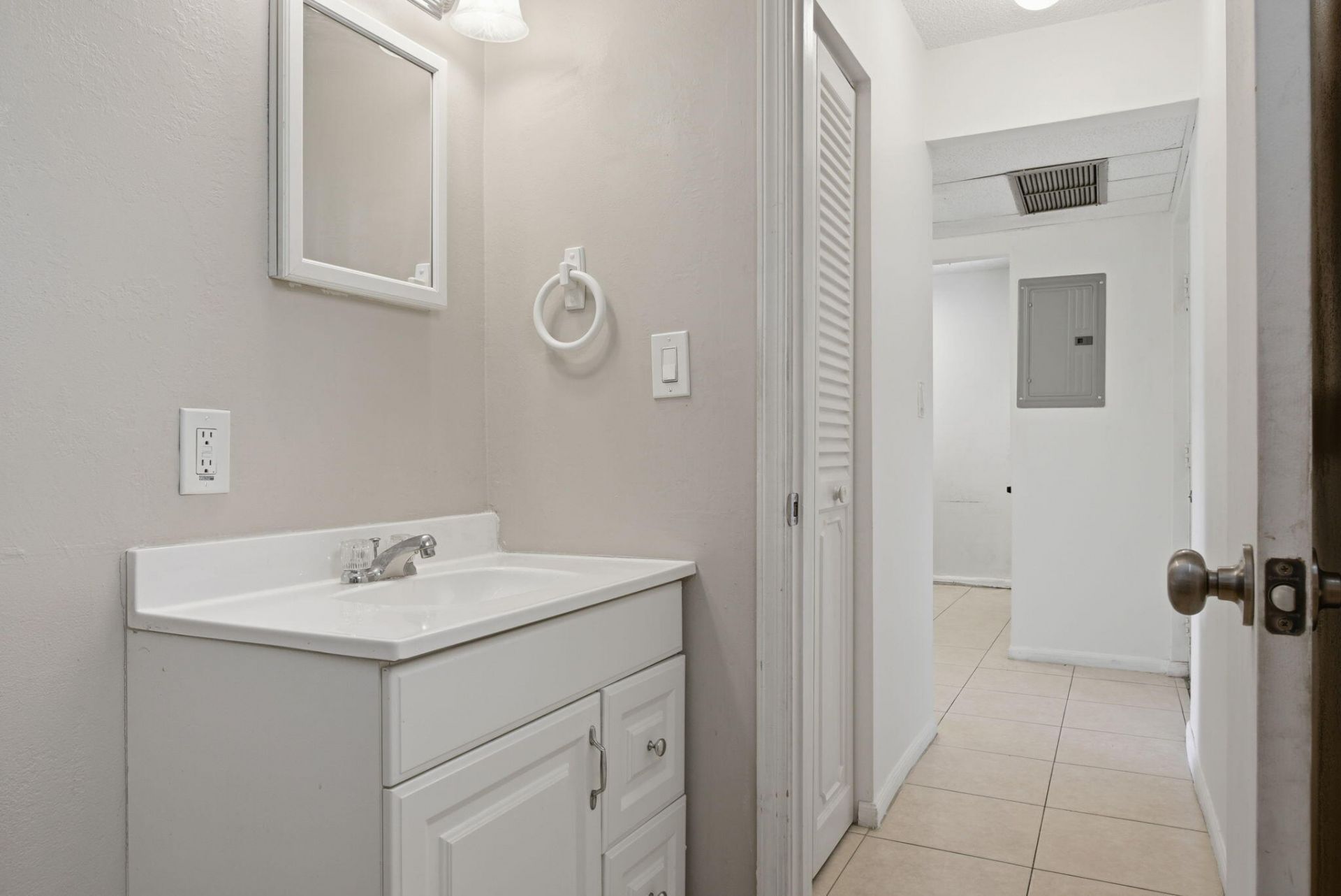 824 SW 9th Street Circle, Unit 201, Boca Raton, FL 33486 Photo