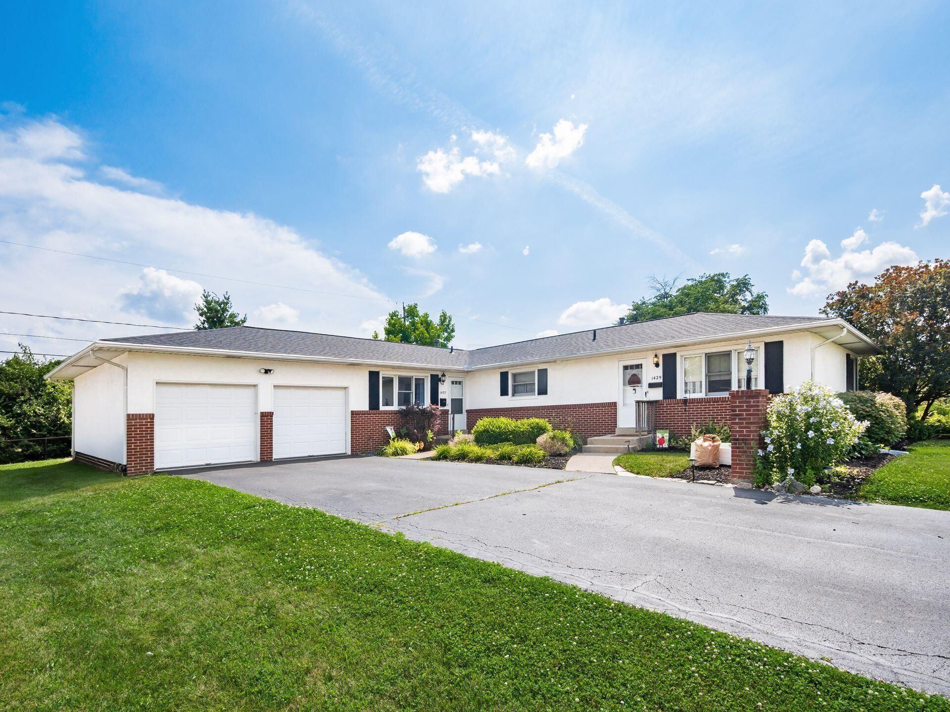 1427-1429 Bradshire Drive, Columbus, OH 43220 Main Photo