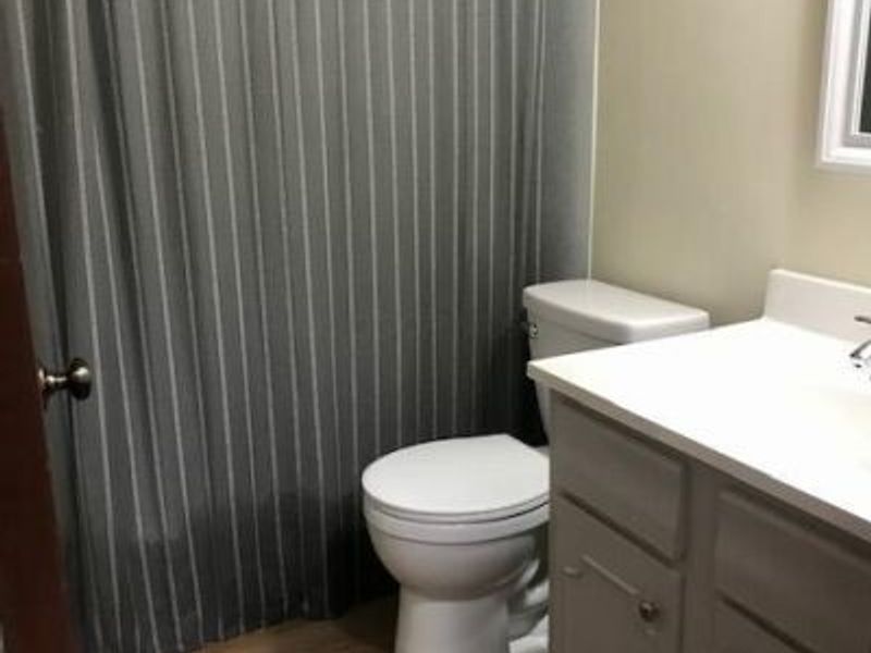 1427-1429 Bradshire Drive, Columbus, OH 43220 Photo 14