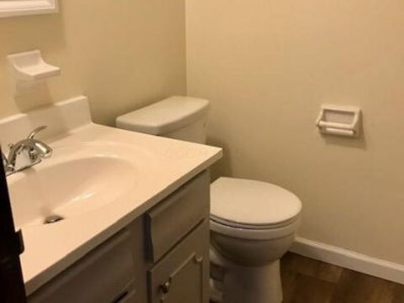 1427-1429 Bradshire Drive, Columbus, OH 43220 Photo 17