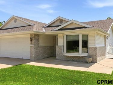 105 E Deer Lane, Plattsmouth, NE 68048