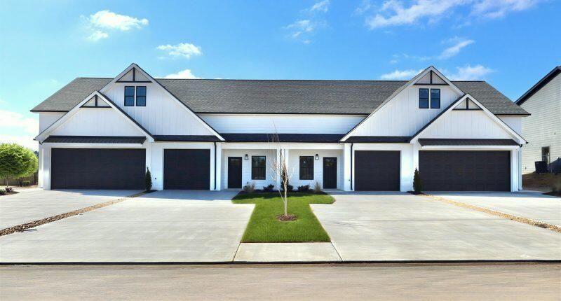 3242 Green Turtle Lane Ne, Cleveland, TN 37323 Main Photo