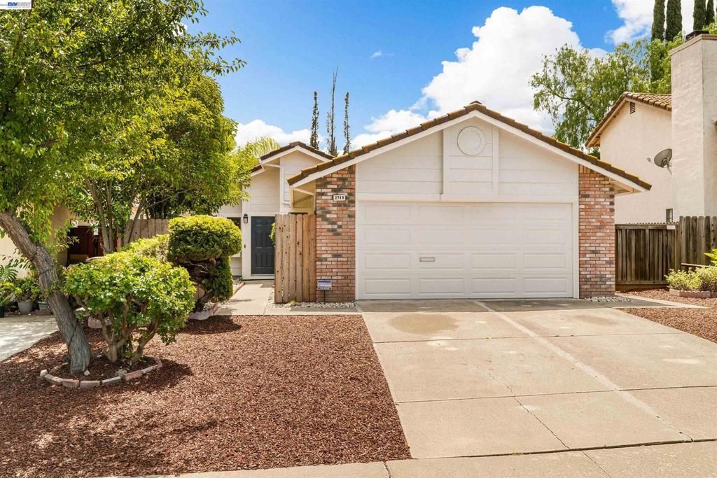 2748 Carpinteria Dr, Antioch, CA 94531 Main Photo