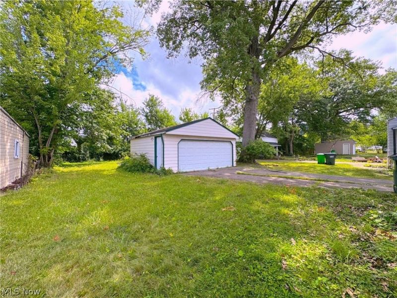 1505 E 196th Street, Euclid, OH 44117 Photo 26