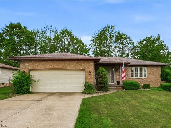 6103 Ely Vista Drive, Parma, OH 44129