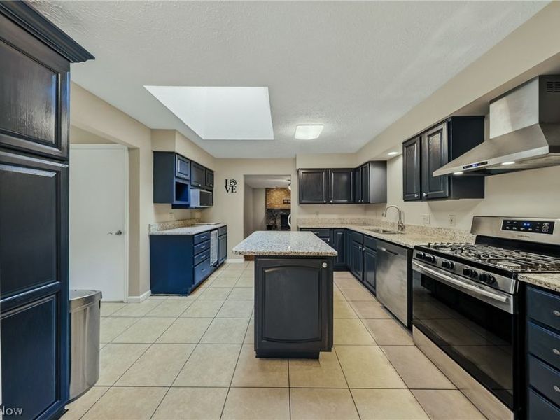 6103 Ely Vista Drive, Parma, OH 44129 Photo 10