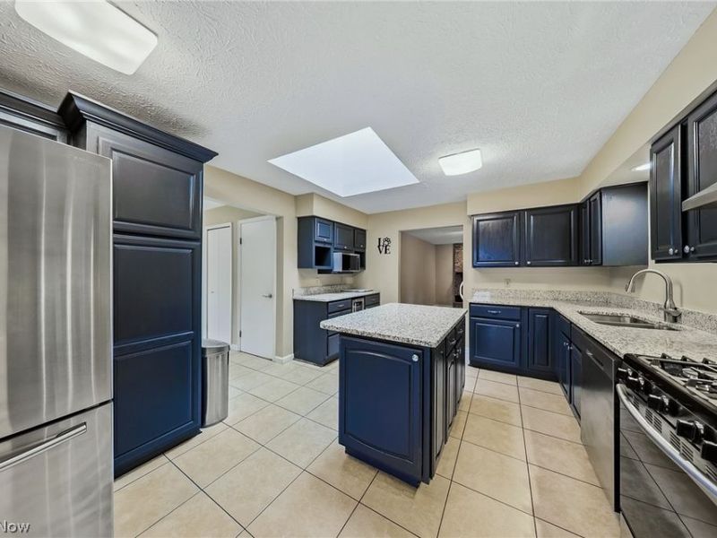 6103 Ely Vista Drive, Parma, OH 44129 Photo 11