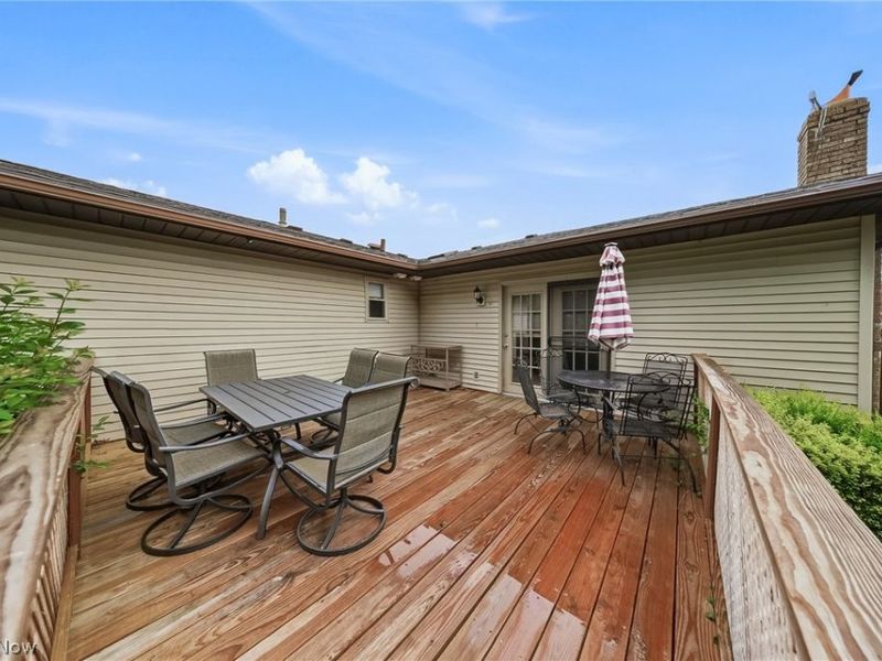 6103 Ely Vista Drive, Parma, OH 44129 Photo 2