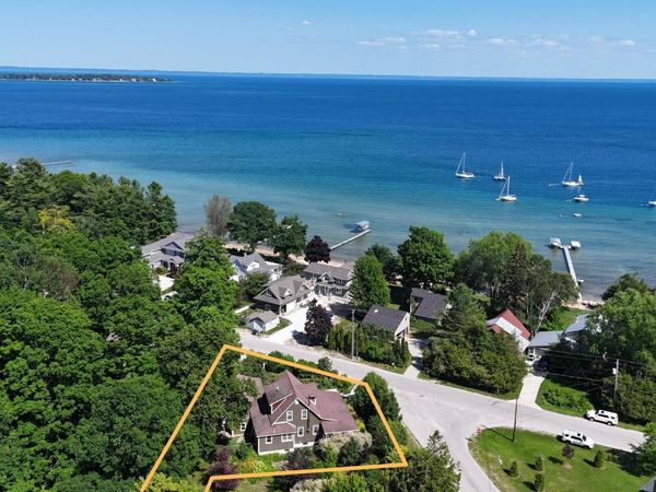 215 Sixth Street E, Northport, MI 49670
