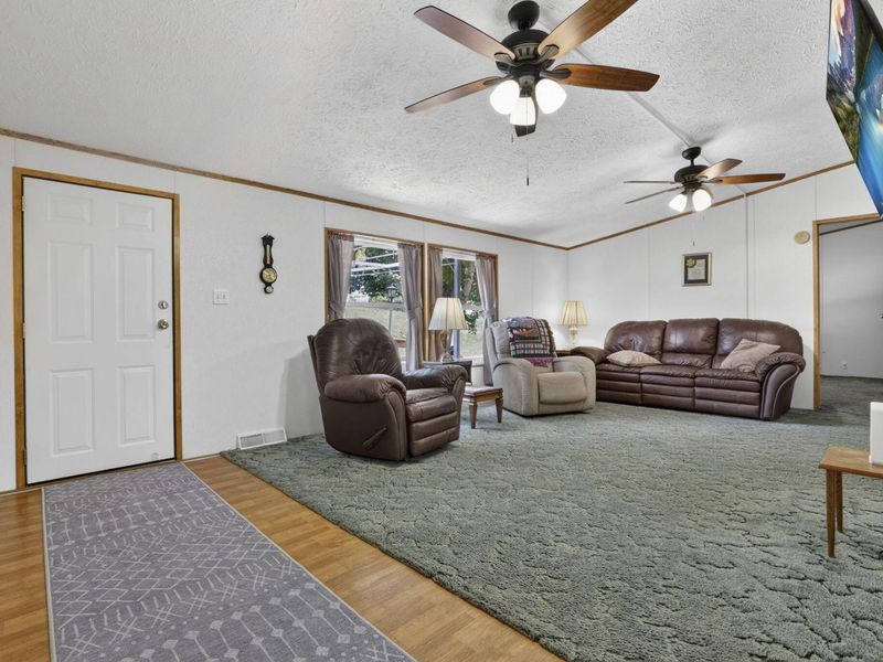23393 Hideaway Drive , Senecaville, OH 43780 Photo 9