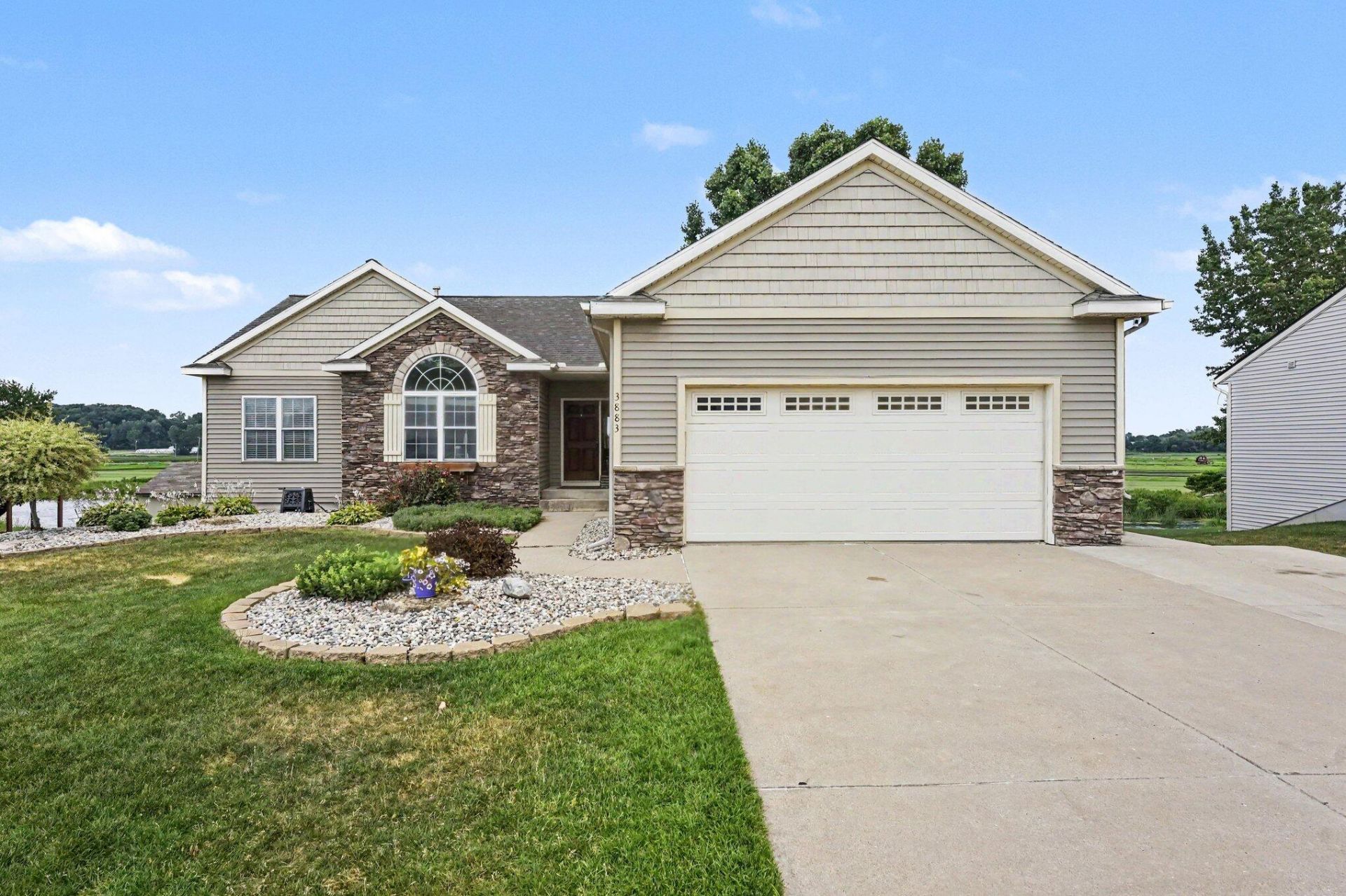 3883 Kentucky Lane, Hudsonville, MI 49426 Main Photo