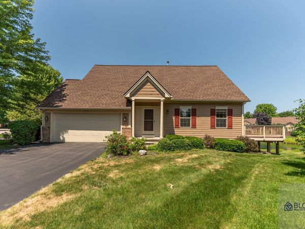 4164 Boulder Pond Drive, Ann Arbor, MI 48108