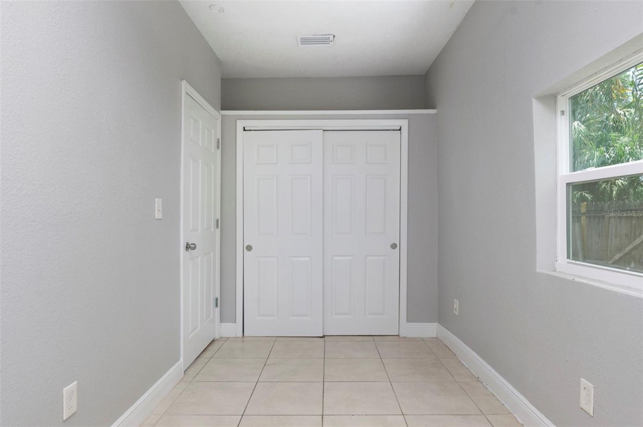3651 Haines Road N, Saint Petersburg, FL 33704 Photo