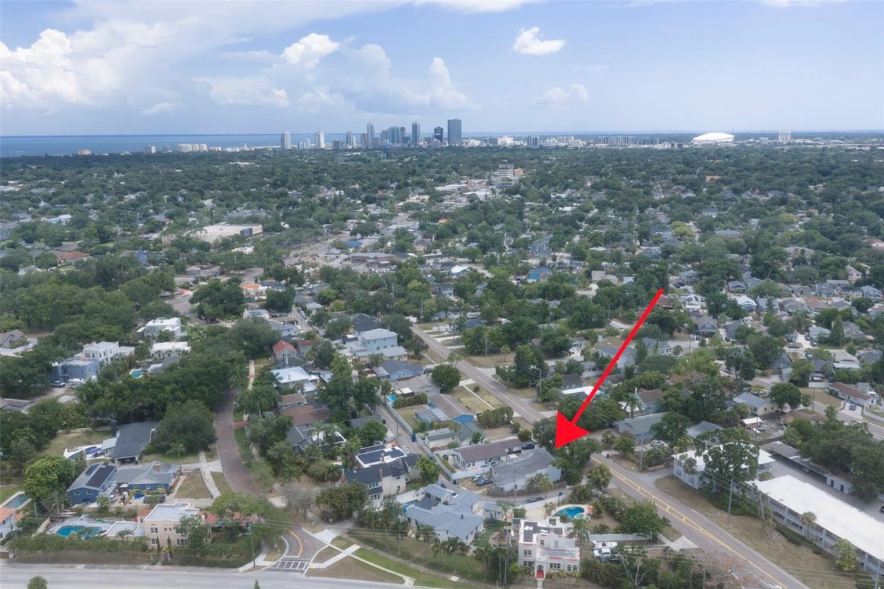 3651 Haines Road N, Saint Petersburg, FL 33704 Photo